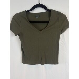 Wild Fable Ribbed V Neck Cropped T Shirt Olive Green Short Sleeve Top Small
